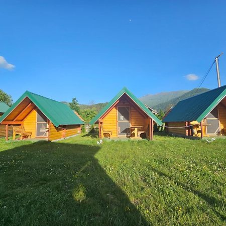 Konaci Oceva Zemlja Bungalovi Konaci Oceva Zemlja Vikendica Мойковац Екстериор снимка