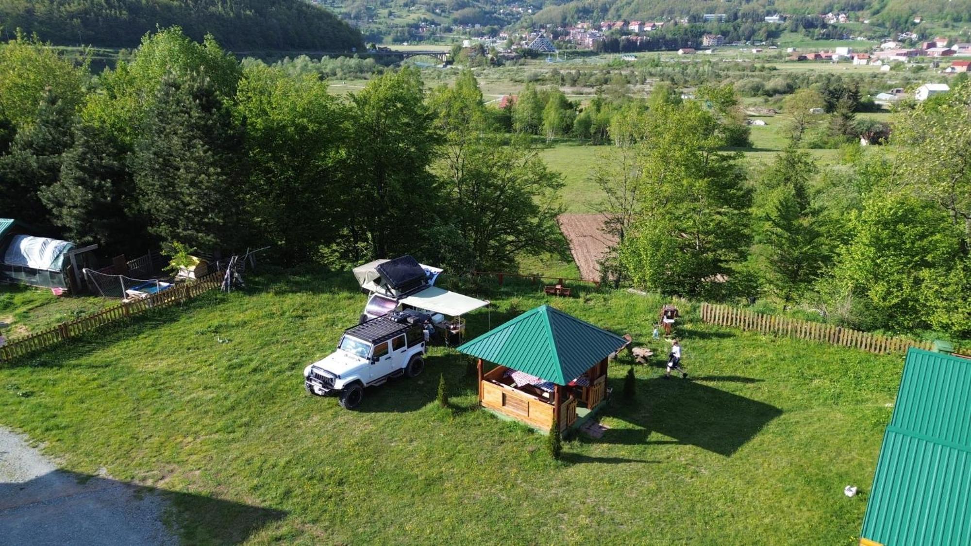 Konaci Oceva Zemlja Bungalovi Konaci Oceva Zemlja Vikendica Мойковац Екстериор снимка