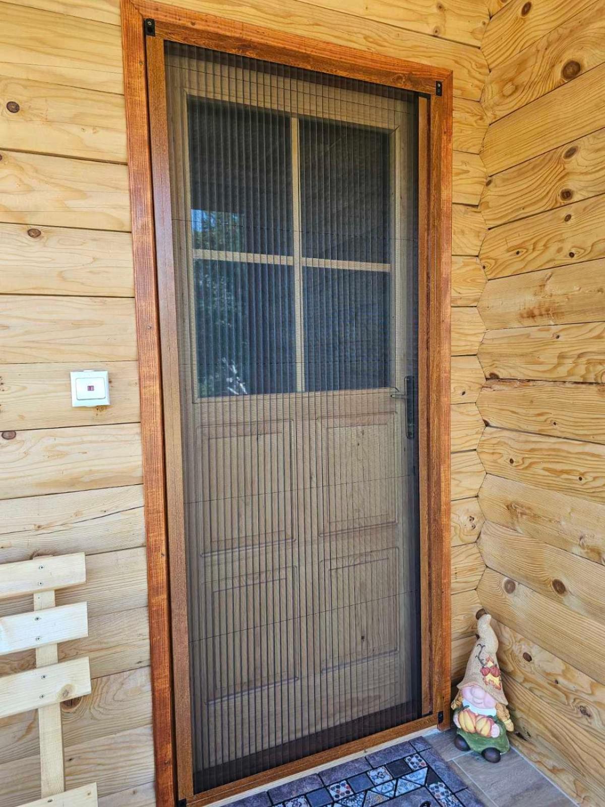 Konaci Oceva Zemlja Bungalovi Konaci Oceva Zemlja Vikendica Мойковац Екстериор снимка